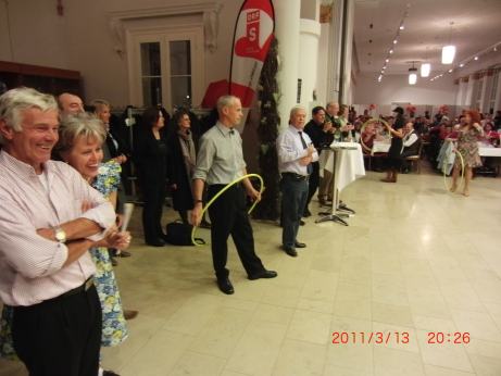 CIMG0692_3_stunde_54-hula-hoop7.jpg